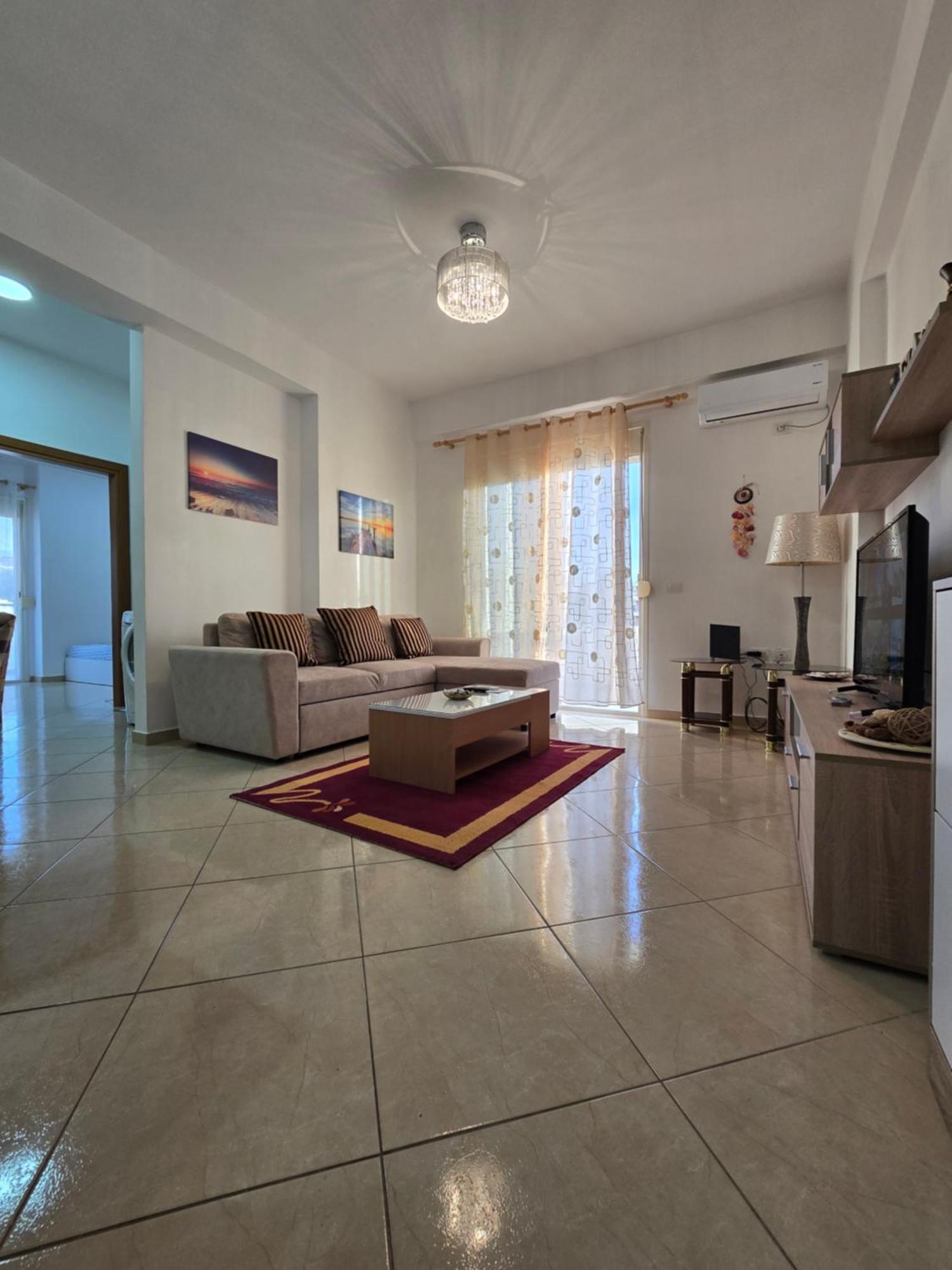 Modern , Quiet , Family Friendly & Fully Furnished Apartment Vlorë Exterior foto